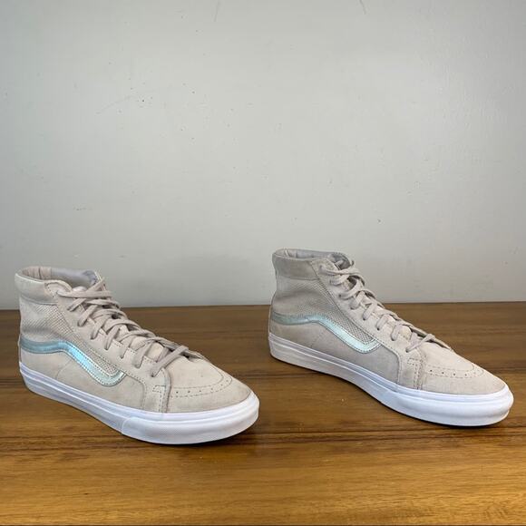 Vans Sk8-Hi Perforated Suede Unisex Sneaker - Picture 4 of 9